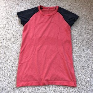Lululemon Swiftly Tech Short Sleeve rare
